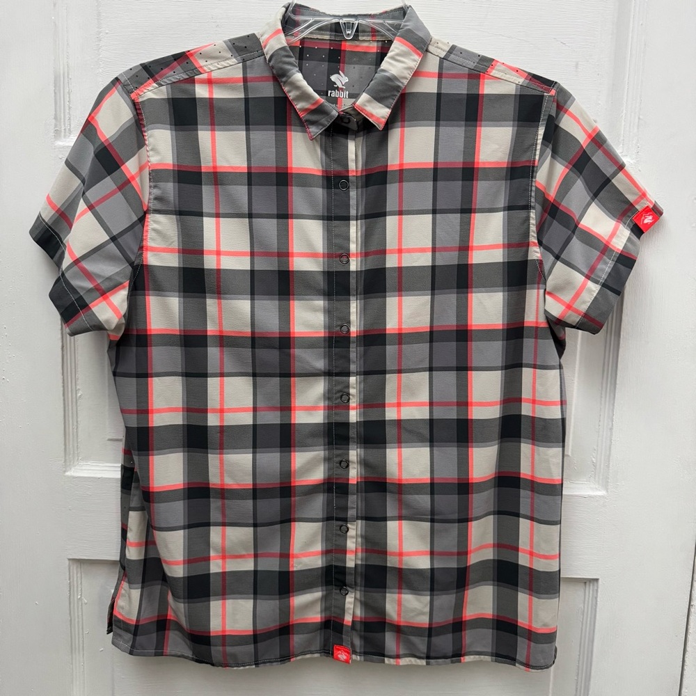 Rabbit Running Men's Short Sleeve Plaid Button-Down Shirt - Gray & Red